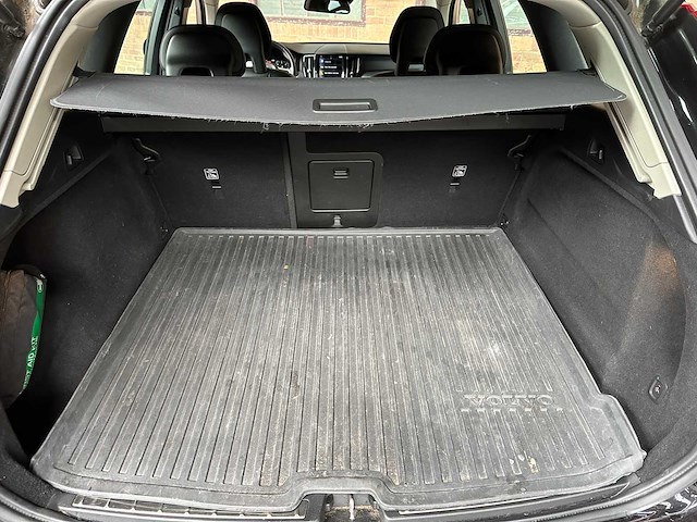 Volvo xc60 2.0 d4 awd momentum 190pk 2017, p-666-db - afbeelding 29 van  54