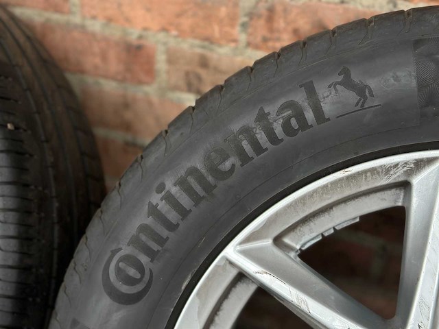 Volvo xc60 2.0 d4 awd momentum 190pk 2017, p-666-db - afbeelding 44 van  54