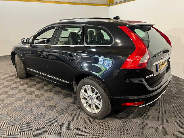 Volvo xc60 2.0 d4 fwd oc. race, hd-944-v - afbeelding 12 van  28
