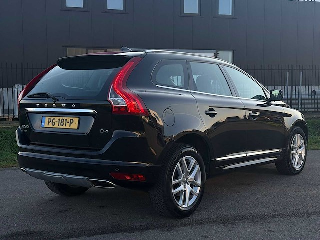 Volvo xc60 2.0 d4 fwd r-design 2017 | pg-181-p iaw - afbeelding 15 van  35