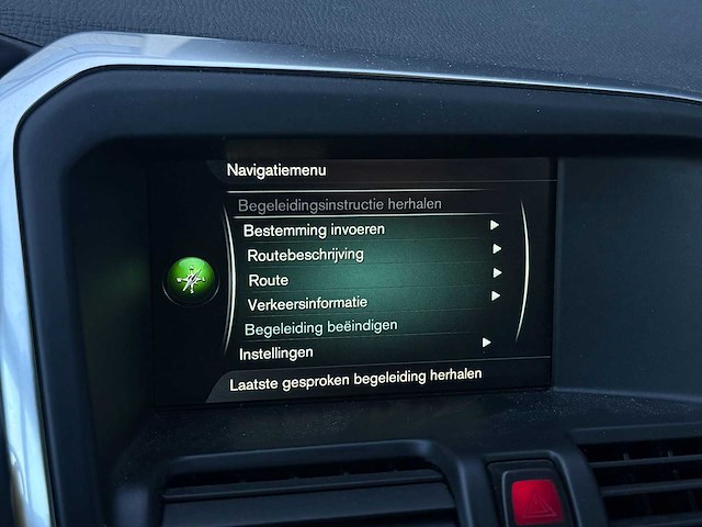 Volvo xc60 2.0 d4 fwd r-design 2017 | pg-181-p iaw - afbeelding 31 van  35