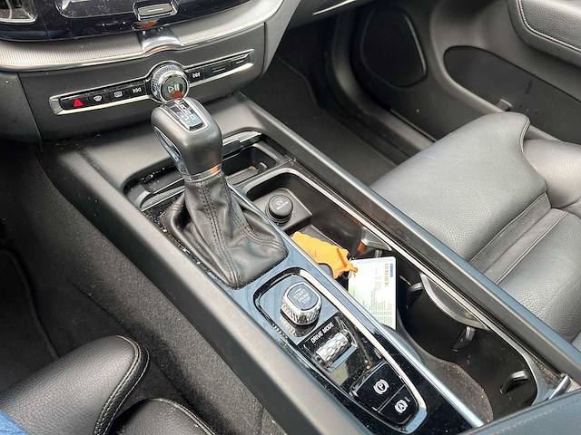 Volvo xc60 2.0 d4 inscription 2019 | xs-574-z - afbeelding 19 van  36