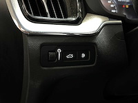 Volvo xc60 2.0 recharge t6 awd inscription 340pk 2020 (origineel-nl + 1e eigenaar), j-086-td - afbeelding 14 van  53