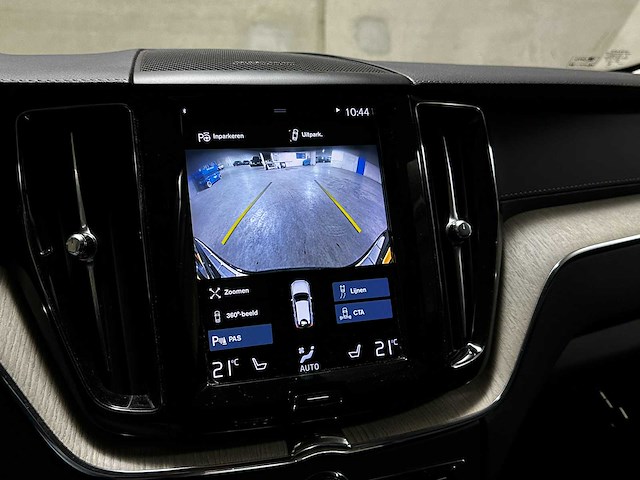 Volvo xc60 2.0 recharge t6 awd inscription 340pk 2020 (origineel-nl + 1e eigenaar), j-086-td - afbeelding 24 van  53
