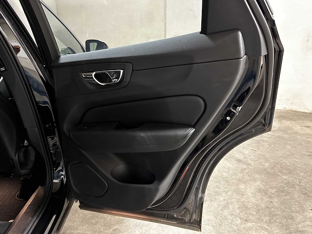 Volvo xc60 2.0 recharge t6 awd inscription 340pk 2020 (origineel-nl + 1e eigenaar), j-086-td - afbeelding 37 van  53