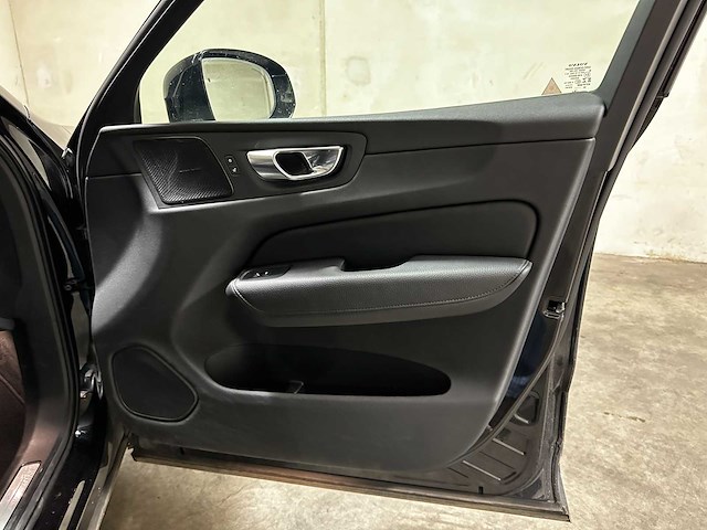 Volvo xc60 2.0 recharge t6 awd inscription 340pk 2020 (origineel-nl + 1e eigenaar), j-086-td - afbeelding 39 van  53