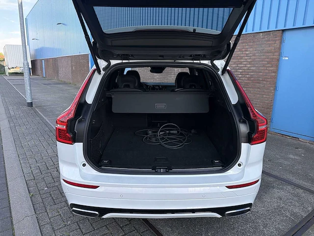 Volvo xc60 2.0 recharge t6 awd inscription | t-392-zz i - afbeelding 22 van  35
