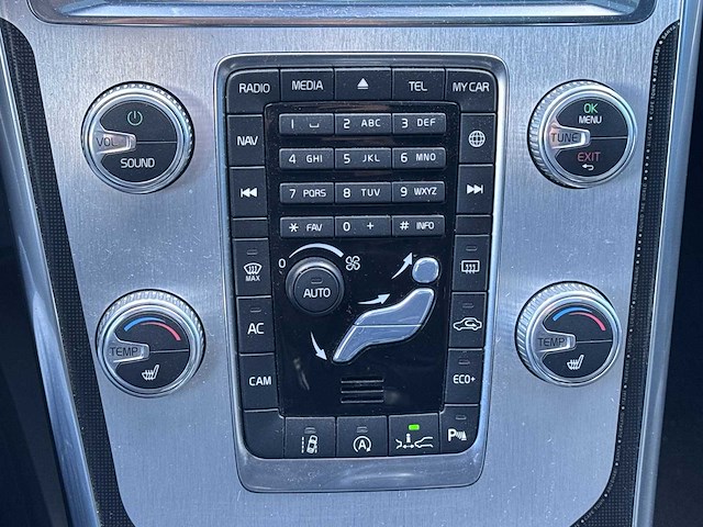 Volvo xc60 2.0 t5 fwd ocean race car 2014 | 3-xtl-50 - afbeelding 17 van  35