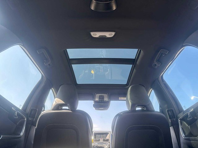 Volvo xc60 2.0 t5 fwd r-design automaat; jd-273-k - afbeelding 8 van  15