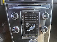 Volvo xc60 2.0 t5 fwd r-design automaat; jd-273-k - afbeelding 11 van  15