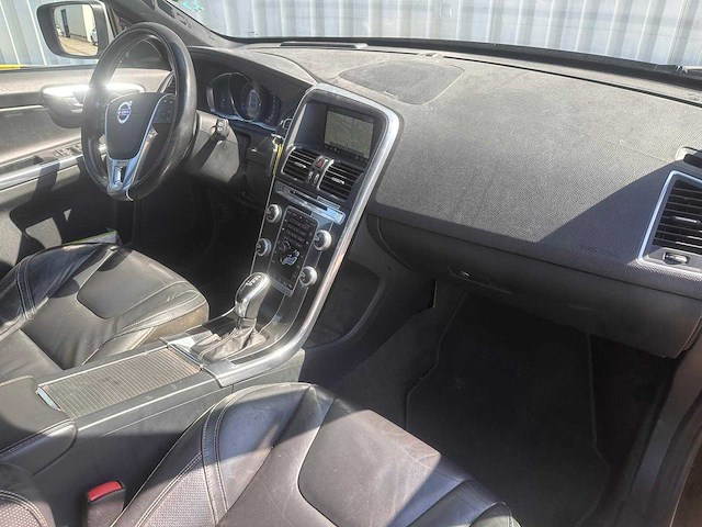Volvo xc60 2.0 t5 fwd r-design automaat; jd-273-k - afbeelding 4 van  15