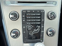 Volvo xc60 2.0 t5 kinetic | 38-xrr-6 i - afbeelding 14 van  32