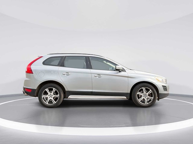 Volvo xc60 2.0 t5 kinetic | 38-xrr-6 i - afbeelding 8 van  35
