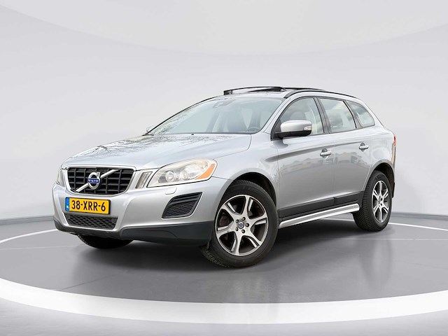 Volvo xc60 2.0 t5 kinetic | 38-xrr-6 i - afbeelding 1 van  35
