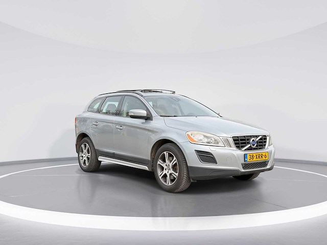 Volvo xc60 2.0 t5 kinetic | 38-xrr-6 i - afbeelding 31 van  35