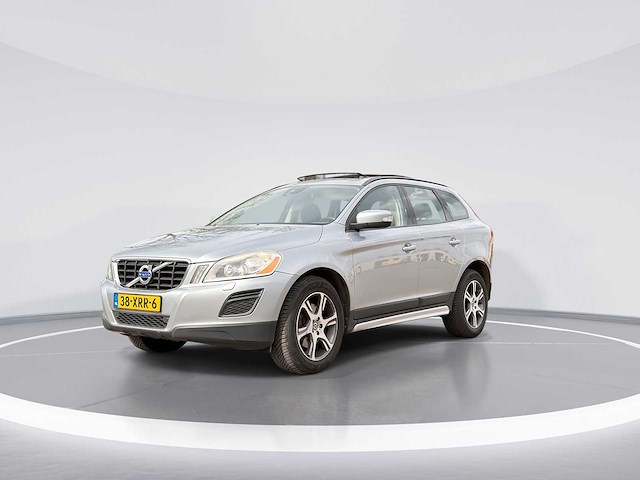 Volvo xc60 2.0 t5 kinetic | 38-xrr-6 i - afbeelding 34 van  35