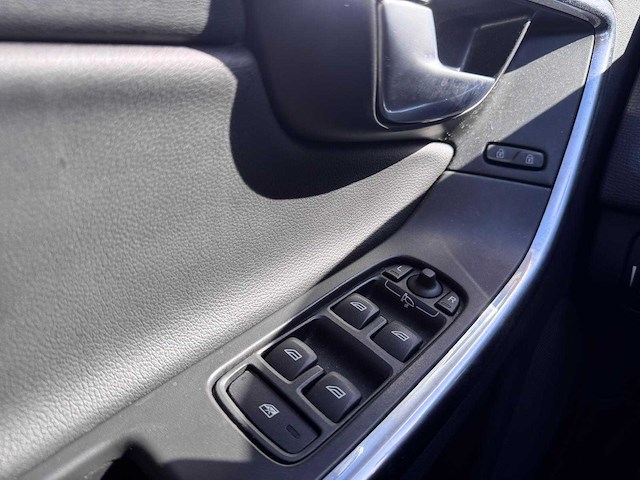 Volvo xc60 2.0 t5 summum automaat, 69-xls-5 - afbeelding 3 van  15