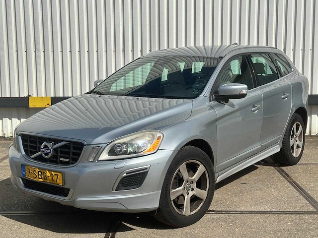 Volvo xc60 2.0 t5 summum automaat; 7-sbb-27 - afbeelding 1 van  7