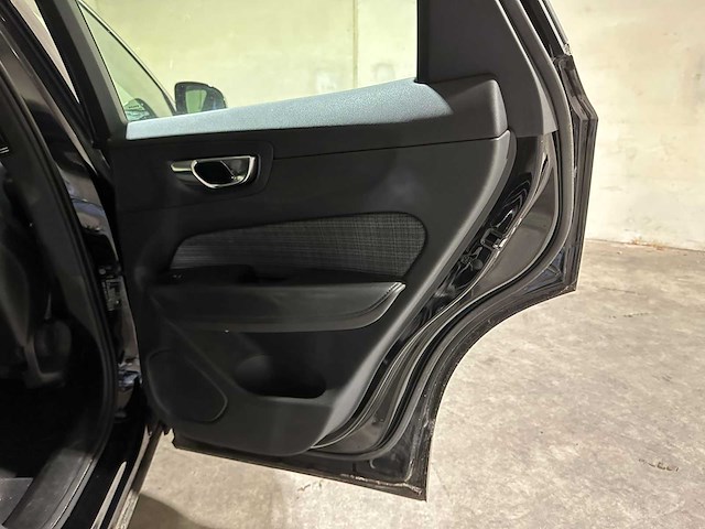 Volvo xc60 2.0 t6 plug-in hybrid awd core bright 253pk 2027 (origineel-nl+1e eigenaar), s-190-rp - afbeelding 31 van  42