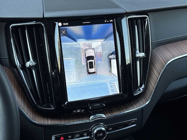 Volvo xc60 2.0 t6 plug-in hybrid awd ultimate dark | x-275-jf - afbeelding 17 van  32