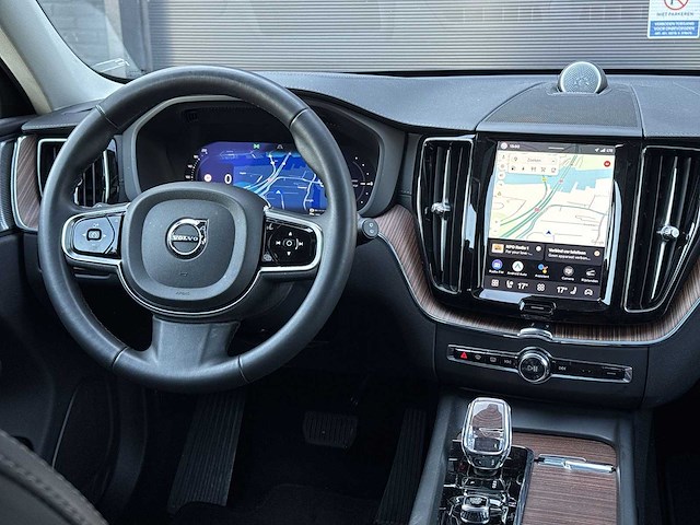 Volvo xc60 2.0 t6 plug-in hybrid awd ultimate dark | x-275-jf - afbeelding 19 van  32