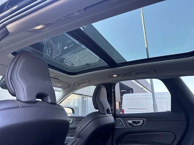 Volvo xc60 2.0 t6 plug-in hybrid awd ultimate dark | x-275-jf - afbeelding 24 van  32