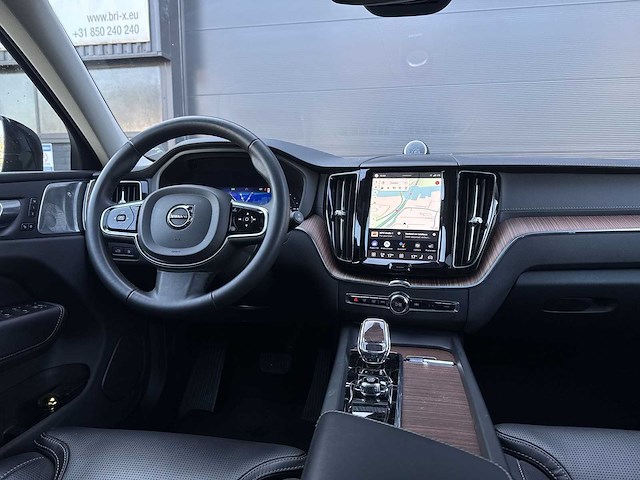 Volvo xc60 2.0 t6 plug-in hybrid awd ultimate dark | x-275-jf - afbeelding 22 van  32