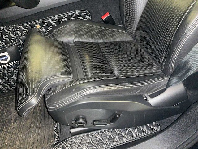 Volvo xc60 2.0 t6 plug-in hybrid inscription awd 2021 | 99-54-73 - afbeelding 21 van  32