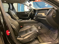 Volvo xc60 2.0 t6 plug-in hybrid inscription awd 2021 | 99-54-73 - afbeelding 2 van  32