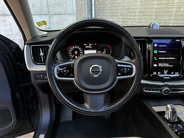 Volvo xc60 2.0 t8 twin engine awd inscription 390pk 2018, h-110-hn - afbeelding 1 van  24