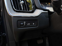 Volvo xc60 2.0 t8 twin engine awd inscription 390pk 2018, h-110-hn - afbeelding 3 van  24