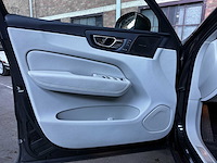 Volvo xc60 2.0 t8 twin engine awd inscription r-design 303pk 2019, r-244-tz - afbeelding 24 van  45