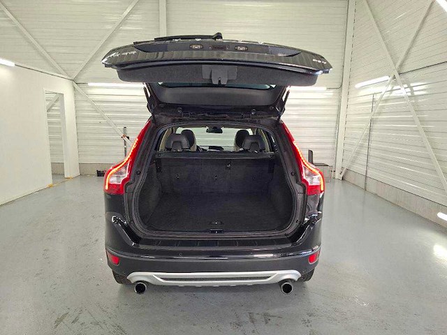 Volvo xc60 2.0t r-design; 53-pgz-1 - afbeelding 10 van  11