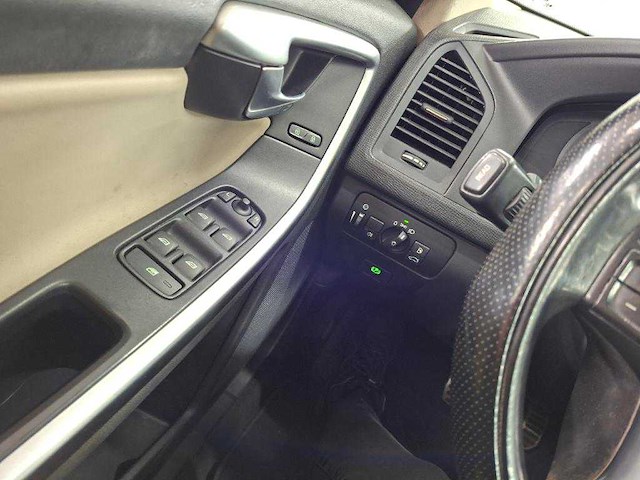 Volvo xc60 2.0t r-design; 53-pgz-1 - afbeelding 5 van  19