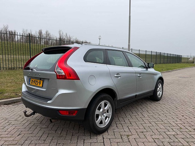 Volvo xc60 2.0t summum, 21-pzs-9 - afbeelding 12 van  29