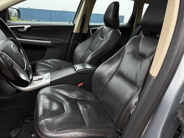 Volvo xc60 2.0t summum, 21-pzs-9 - afbeelding 2 van  29