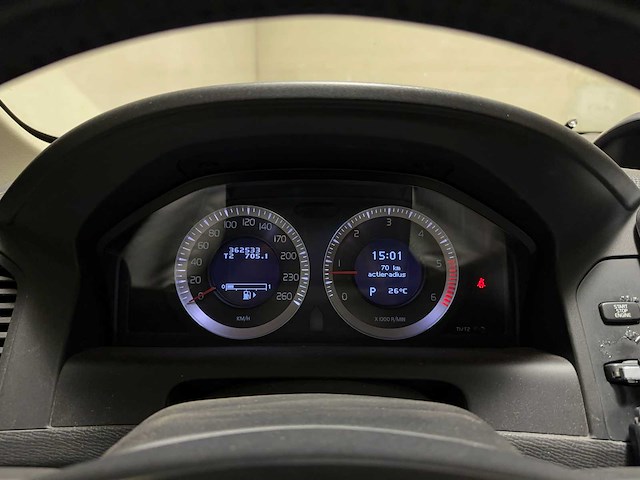 Volvo xc60 2.4 d5 awd r-design 205pk 2010, 66-nkx-7 - afbeelding 18 van  51