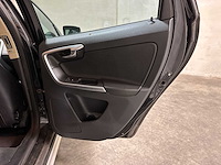 Volvo xc60 2.4 d5 awd r-design 205pk 2010, 66-nkx-7 - afbeelding 30 van  51