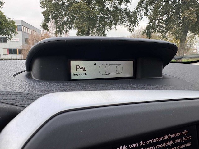 Volvo xc60 3.0 t6 awd momentum automaat; 67-hrp-1 - afbeelding 9 van  17