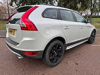 Volvo xc60 3.0 t6 awd momentum automaat; 67-hrp-1 - afbeelding 10 van  17