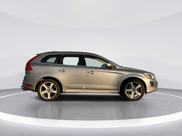 Volvo xc60 3.0 t6 awd r-design 2010 | 55-nhg-1 i - afbeelding 7 van  37
