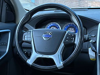 Volvo xc60 3.0 t6 awd r-design 2010 | 55-nhg-1 i - afbeelding 9 van  37