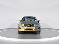 Volvo xc60 3.0 t6 awd r-design 2010 | 55-nhg-1 i - afbeelding 23 van  37