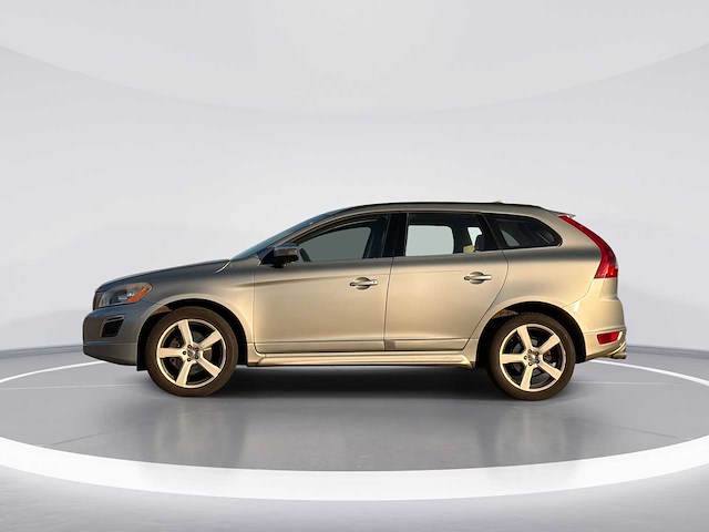 Volvo xc60 3.0 t6 awd r-design 2010 | 55-nhg-1 i - afbeelding 35 van  37
