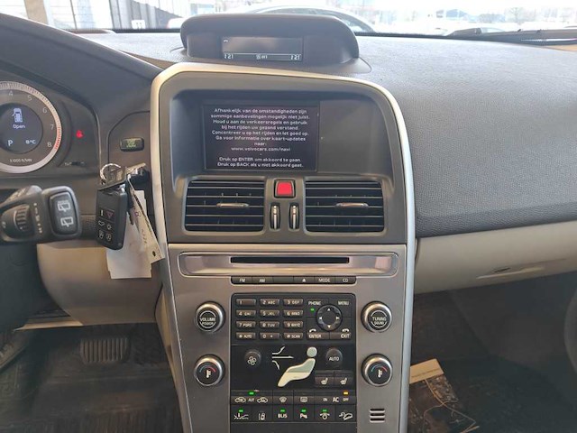 Volvo xc60 3.0 t6 awd summum 2009 | nf-926-x - afbeelding 5 van  22