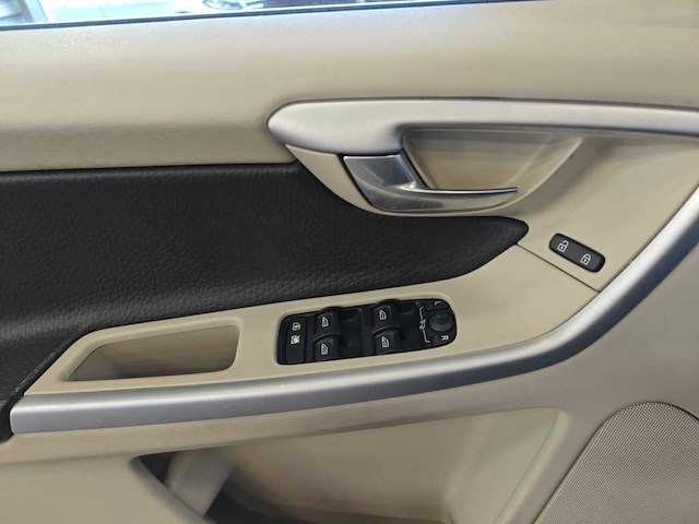 Volvo xc60 3.0 t6 awd summum 2009 | nf-926-x - afbeelding 14 van  22