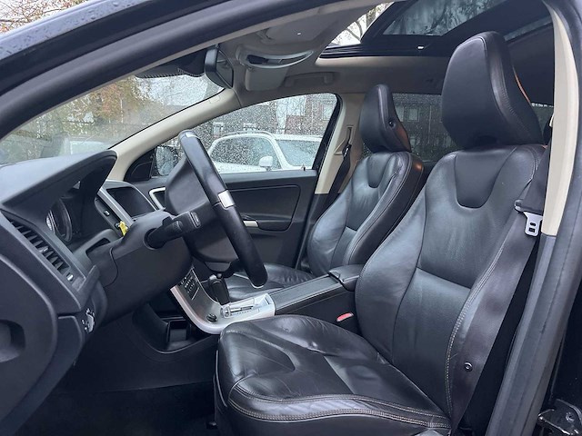 Volvo xc60 3.0 t6 awd summum 2010 | 21-kls-1 i - afbeelding 2 van  29