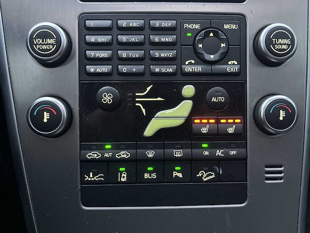 Volvo xc60 3.0 t6 awd summum 2010 | 21-kls-1 i - afbeelding 11 van  29