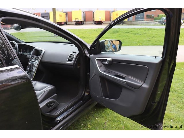 Volvo xc60 stationwagen | benzine | bwjr. 2017 | kenteken: pb-395-z - afbeelding 2 van  34