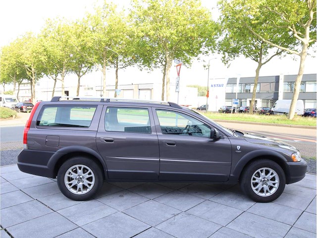 Volvo xc70 2.4 d5 2005 awd automaat, 8-xzb-62 - afbeelding 34 van  37